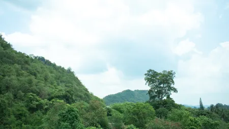 Fortune D Plus Hotel Khaoyai Отели рядом с достопримечательностью «Wat Pa Khao Yai»