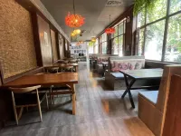Taoyuan Grand Hotel (Guantao Bus Station No. 1 High School) Hotels in Guantao
