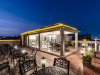 Floral Hotel · Dongmen Hotel (Chaozhou Guangji Bridge Paifang Street) Hotels near Memorial Temple of Han Yu