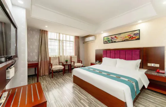 派泊雲酒店（岳陽湘陰錦綉山莊店）