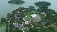 BALING-YongHu Manor Hotels near Hunan Institute of Science and Technology Asset Management Department
