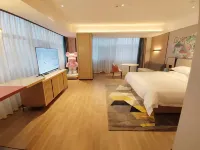 City Comfort Inn Hotel (Chongzuo Youyi Avenue Baicheng Guoji) Отели рядом с достопримечательностью «Ши Цзиньлинь Пейзаж»