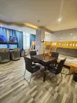 Huainan Frog Gaming Hotel