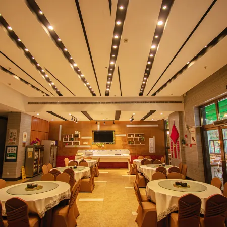 Landscape City Hotel