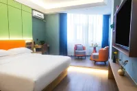 Four Seasons Hotel Yuelai (Jianhu RT-Mart)