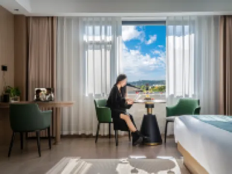 Chuxiong Xike Hotel (Yiren Ancient Town) Hotels in Chuxiong City