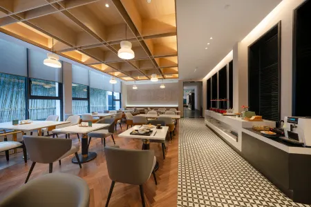 XIANHENG NEW YOUTH HOTEL Отели рядом с достопримечательностью «Datong School»