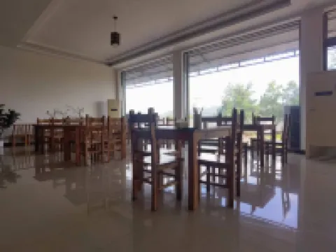 Xiaguyi Hotel Hotels in Cili