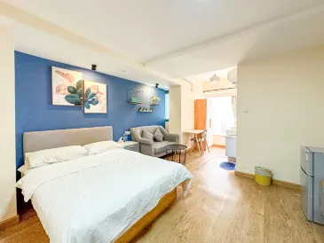 Shenzhen LaCave Apartment (Futian Convention and Exhibition Center)