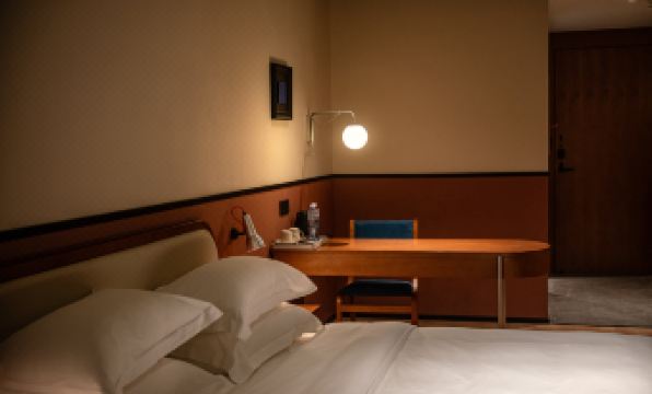 BLOOM BLUE Hotel (Leshan High-speed Railway Station Shihao Plaza)