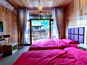 Mingxin River View Hostel