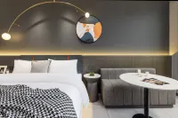 CEO·Mingyi Hotel - parking