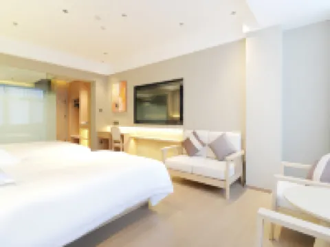 Elong R.YUN Hotel (Jinggangshan Tourist Service Center) Hotels near Longtan Scenic Area