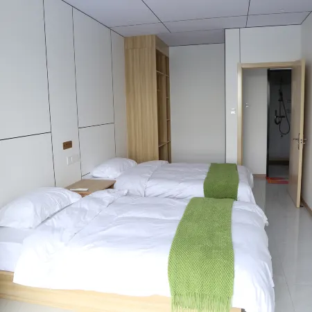 Huixian Jingshe B&B