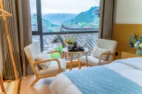 Yixiangju Homestay (Xijiang Qianhu Miao Village Observation Deck Branch) Hotels in Leishan