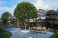 Henon Bamboo Retreats