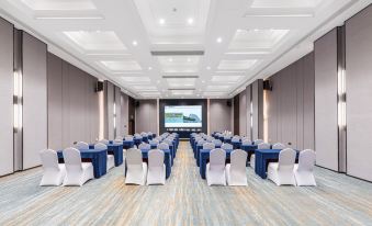 Yitel Supreme Hotel (Shanghai Xuhui Teachers University Guilin Park Subway Station)