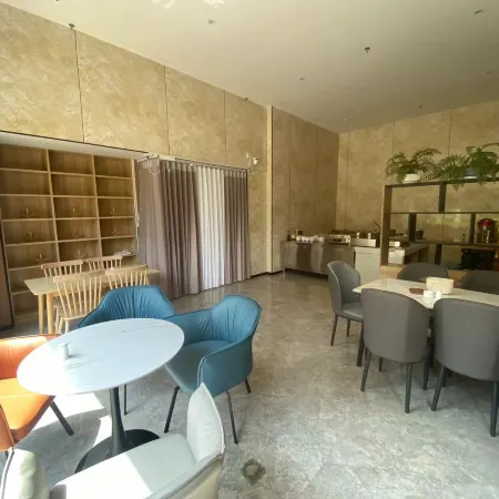 Elong R.YUN Hotel (Dali Xiangyun Xiangcheng Zhonggulou)