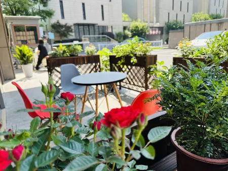 Yuqi Hotel (Hangzhou West Lake Scenic Area Branch)