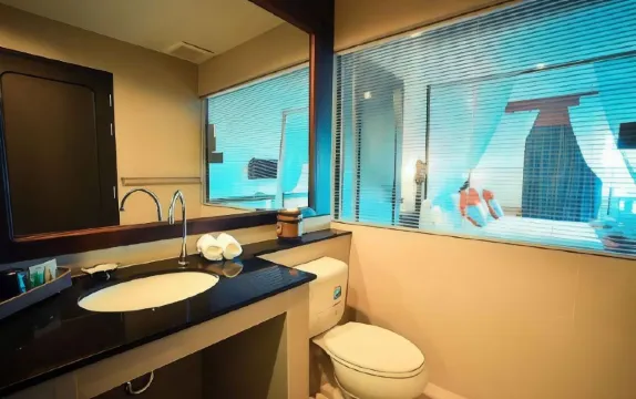 ห้องซูพีเรียร์ เตียงใหญ่ 1 เตียง