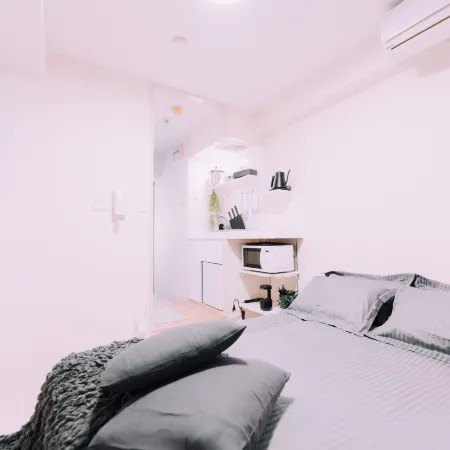 Minimalist Loft 3: Namba Compact Studio & 24/7 Gym