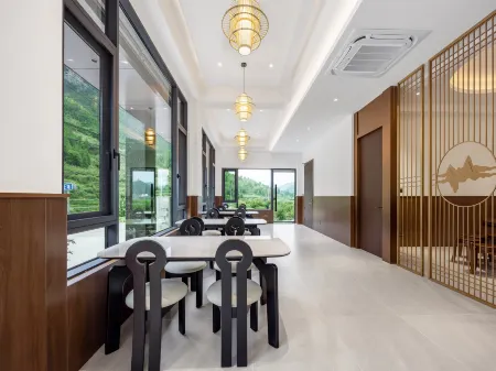 xianjuyueseyunduominsu Отели рядом с достопримечательностью «Jingxingyan Scenic Zone»