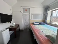 Grandma's Courtyard (Weihai Rongcheng Chengshan Town Licun) Hotels near Motianling