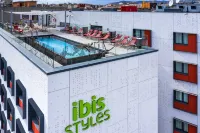 Ibis Styles Barcelona City Bogatell - สระว่ายน้ำบนดาดฟ้า