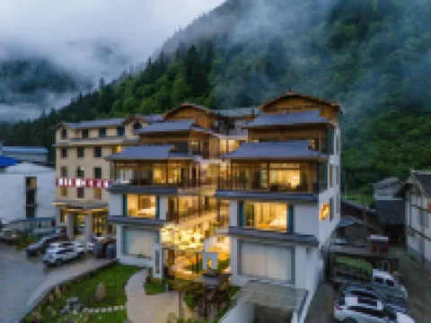 Songpan Linxi Yashe Homestay Hotels near Huanglong National Scenic Spot