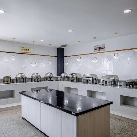 Homeinn Fairyland Hotel (Korla Tianshan West Road)