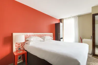 Pavillon Nation Hotels in Paris