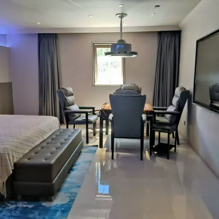Yunji Hotel (Siguniang Mountain Scenic Area)