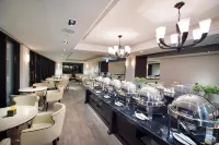 53 Hotel Hotels in Taichung