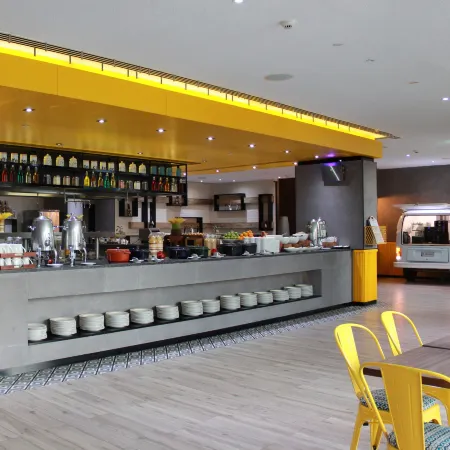 Hyatt Place Dubai Al Rigga
