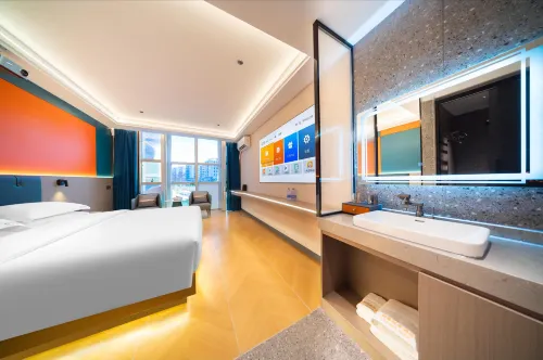 Chaoxin Light Luxury Hotel (Shantou High-Speed Railway Station)