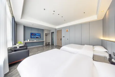 Yueyang Hotel (Wildlife Park Commercial Lane) Отели рядом с достопримечательностью «Kumbum Monastery»