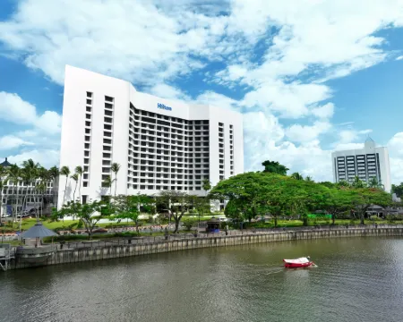 ฮิลตัน กูชิง โรงแรมในกูชิง