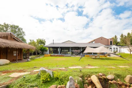 Floral Hotel·Shanwai Tea House Hotel Отели рядом с достопримечательностью «Yi Garden»