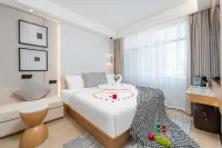 Tianjiao Hotel (Jiuquan Gulou Food Street) - parking