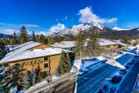 Banff Park Lodge - Scenic