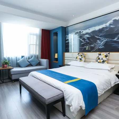 Ceeci Hotel