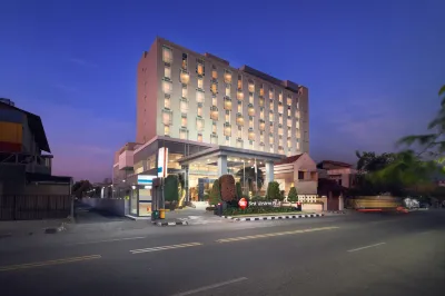 Best Western Plus Coco Palu Hotel dekat Mawar Merah Kost