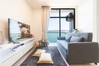 Charis Seaview Suites at The Shore Kota Kinabalu Hotel di 