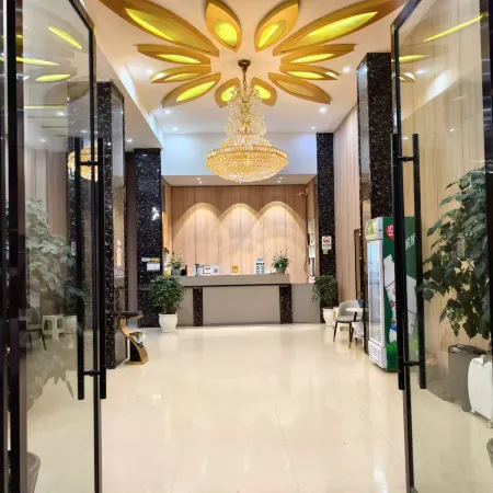 Yinxiang Boutique Hotel (Kaifeng Road) Отели рядом с достопримечательностью «Глобальный автомобильный пассажирский станция Ляо Ляо»