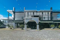 RedDoorz Plus @ Hotel El Sur Tagaytay Hotels in Tagaytay