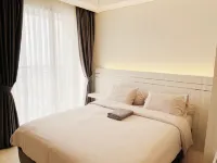 Gold Coast PIK Sea View Apartments by Rentrooms