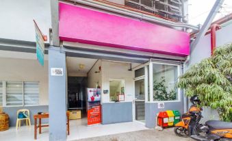 RedDoorz near Cebu Metropolitan Cathedral