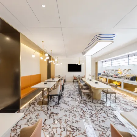 Jinjiang Inn (Ji'nan Qianfoshan Shidong Road Metro Station Hotel) Отели рядом с достопримечательностью «Цяньфошань»