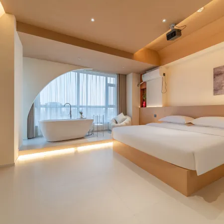 Jinshuiwan Light Luxury Hotel (Linyi Binhe West Road Olympic Sports Center)