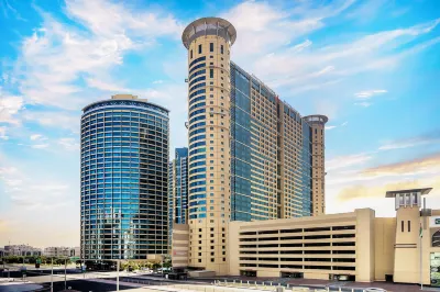 Grand Millennium Al Wahda Hotel and Executive Apartments Abu Dhabi Các khách sạn gần Sân vận động Al Nahyan